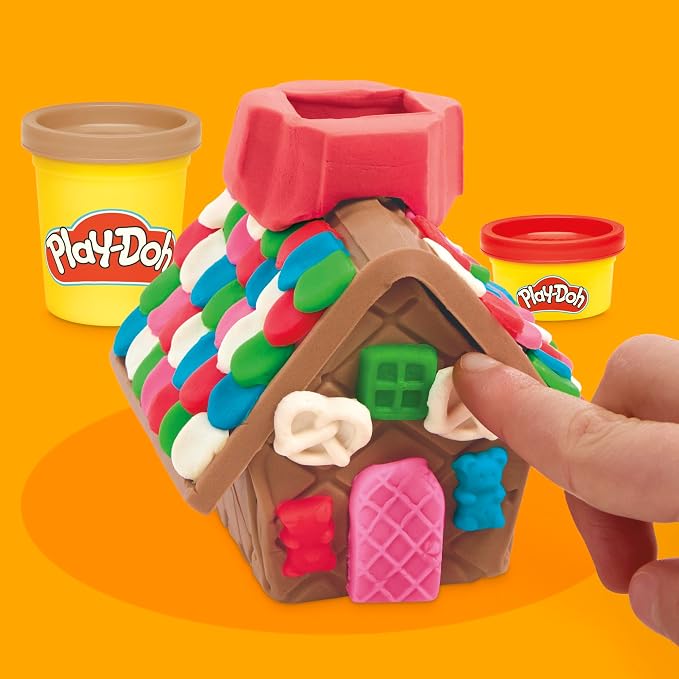Play-Doh Builder Mini Gingerbread House, Arts & Crafts Toy Building Kit, Multi-Season Set with 8 Play-Doh Cans for Kids Ages 5+ (Amazon Exclusive)