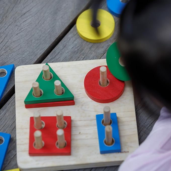 PlanToys® Wooden Shape Sorter Toy for Toddlers | Montessori Educational Learning Toy for Color & Shape Recognition | Eco-Friendly Fine Motor Skills Toy for Preschool Math & STEM Development