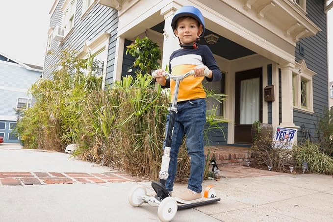 Yvolution Y Glider Classic 3-Wheel Kick Scooter for Kids – Lean-to-Steer, Adjustable Handlebar, Foldable Design – Ages 3-8, Max Weight 110lbs