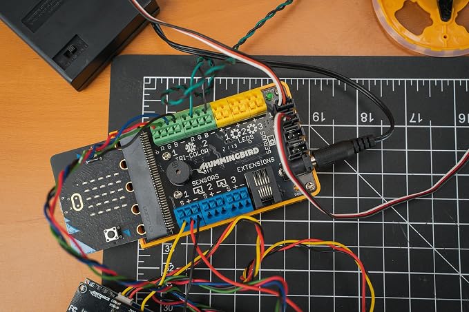 BirdBrain Technologies Hummingbird Robotics Starter Flock | Create unlimited robot designs, Teach coding and engineering with educational student lessons, Powered by micro:bit