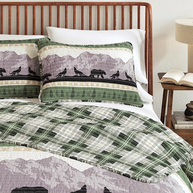 Great Bay Home Lodge Quilt Set - 3-Piece Full/Queen Size Rustic Bedding Set - Lightweight, All-Season, Reversible Bedspread (Forest Patchwork)