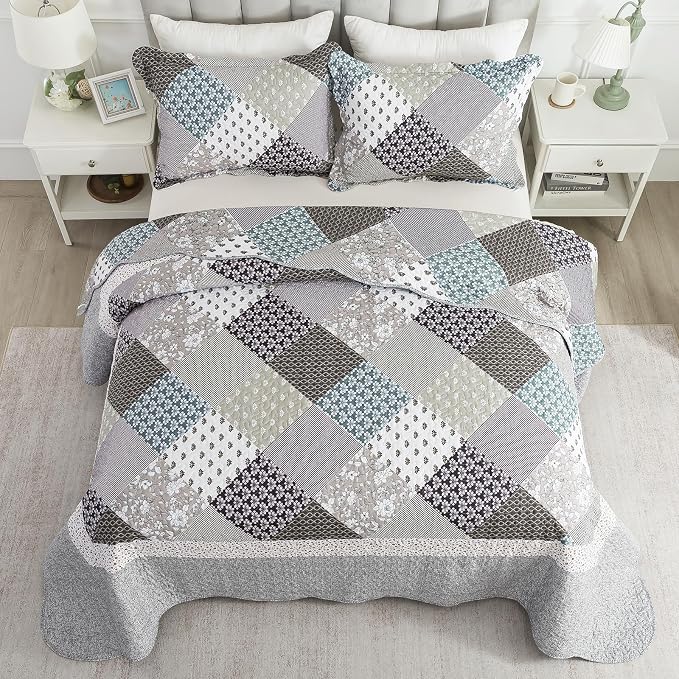 NEWLAKE Quilt Set King Size, Bedspread Sets Light Grey Square, Reversible Quilt Bedding Set Lightweight and Breathable for All Seasons, Soft Quilted Bedspread with 2 Pillow Shams