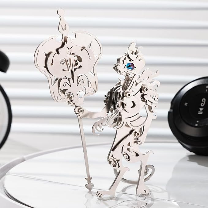 3D Metal Puzzles Toys The Meow Meow Family King and Princess Cat DIY Handmade Assembled Model Kits Ornaments Christmas New Year and Birthday Gifts for Adult (Iran Fan Elder Cat Silver)