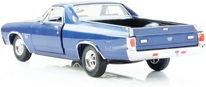 MotorMax 1:24 Scale American Classics 1970 Chevrolet El Camino SS' 396 Diecast Model Car