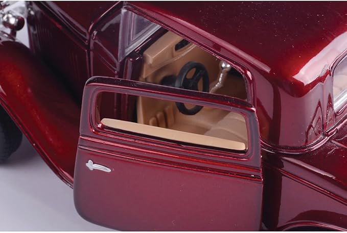 MotorMax American Classics 1932 Ford Coupe 1/24 Scale Diecast Model Car Red