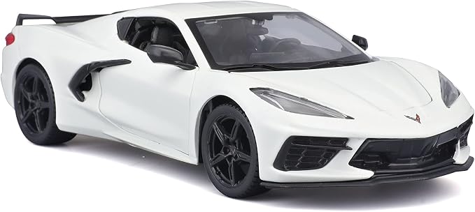 Maisto 1:24 Assembly Line 2020 Chevrolet Corvette Stingray Coupe, White