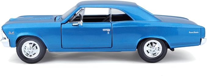 Maisto 1:24 1966 Chevy Chevelle SS 396 Model Car, Multicolor