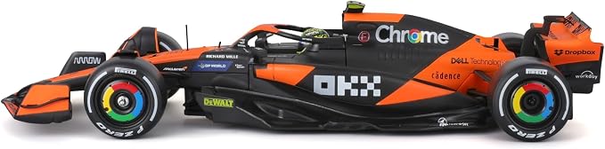 Bburago 1:24 2024 Race McLaren MCL38 with Helmet, Piastri #81