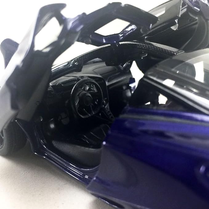 KiNSMART McLaren 720s 5 Inch 1:36 Scale Die Cast Metal Model Toy Super Sports Car (Purple)