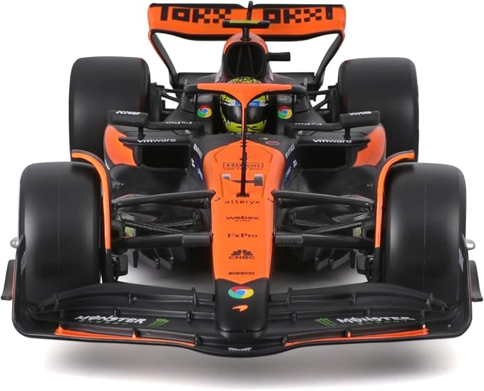 Bburago 1:24 2024 Race McLaren MCL38 with Helmet, Piastri #81