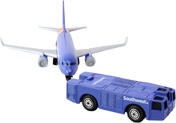Daron Alaska Airlines Airport Playset with Die-Cast Metal Model Airplane with Plastic Parts, Cars and Transportation Toys for Kids Ages 3+