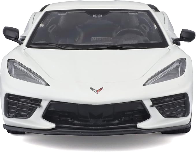 Maisto 1:24 Assembly Line 2020 Chevrolet Corvette Stingray Coupe, White