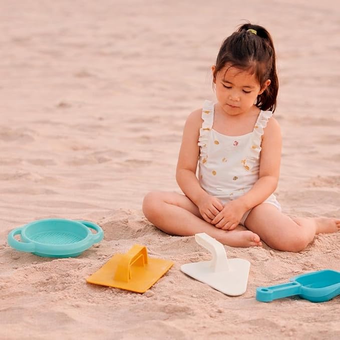 Miniland Beach Essentials, Sand Toys, Outdoor Toys for Toddlers 1-3, Beach Toys for Toddlers 1-3, Outdoor Play for Beach Vacations and Pool Fun | ECO Construction Sand Set