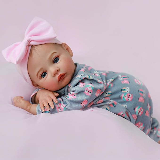 KSBD Lifelike Reborn Baby Girl - 18 inch Realistic Baby Girl Real Life Newborn Baby Dolls, Handmade Anatomically Correct Real Baby Dolls Gift Set for Kids Age 3 +