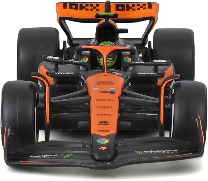Bburago 1:43 Scale 2024 Race McLaren MCL38 Die-Cast Formula Vehicle with Helmet, Norris #4