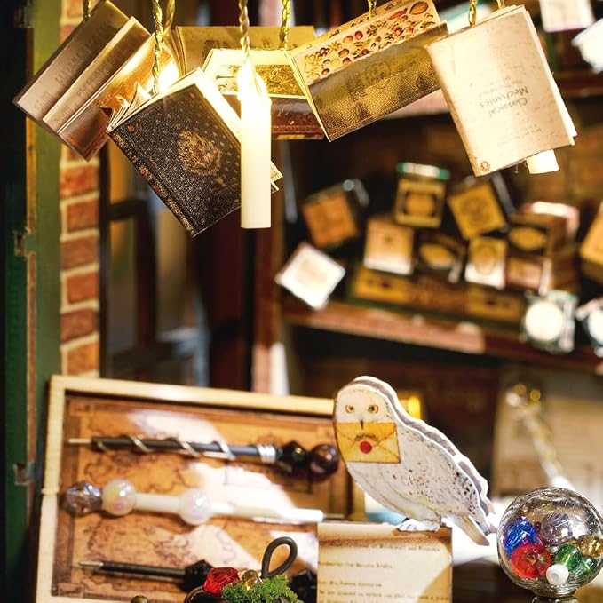 CUTEBEE DIY Miniature Dollhouse Kit, DIY Wooden Dollhouse Kit Miniature House Kit, Mini House Model for Adults and Teens, Creative Room Decorations, Gifts Idea for Family and Friends（Magic House