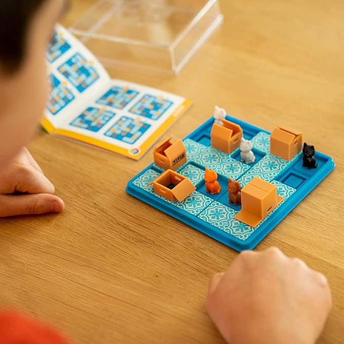 SmartGames Cats & Boxes Logic Puzzle Game with 60 Challenges for Ages 7+