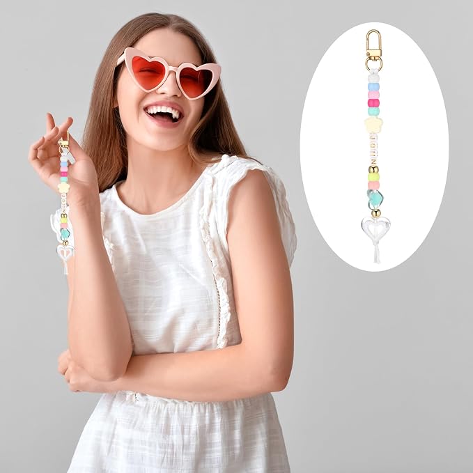 Landical 564 Pcs DIY Bead Keychain Kit Heart Shaped Key Chain Making Craft Adjustable Letter Name Beads String Mama Gift Alphabet Jewelry Backpack Accessories Holiday Party Favor(Flower,Clear Color)