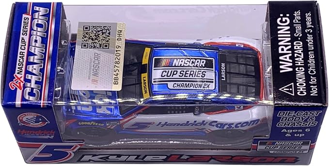 Hendrick Motorsports Amazon Exclusive - 1:64 Diecast Replica - Candy Finish - Kyle Larson #5 Champion