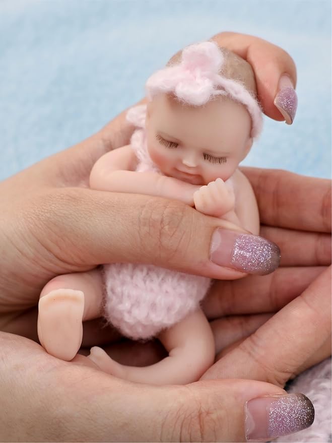 5 inch Mini Platinum Silicone Reborn Baby Doll, Tiny Silicone Baby Dolls，Realistic Newborn Baby Dolls Full Body Stress Relief, Decoration, Gifts, Collectible