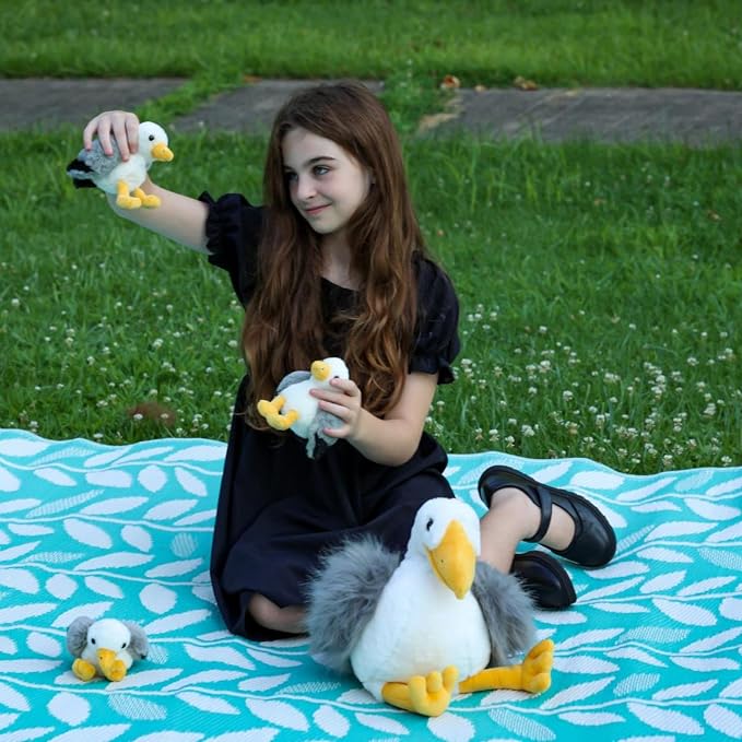 MaoGoLan 4Pcs Seagull Stuffed Animal with Babies Inside,17.7" Mama Seagull Plush with Three Adorable Baby Plushies for Small Hand,Beach Plush Lover Gift for Kids,Boys,Girls