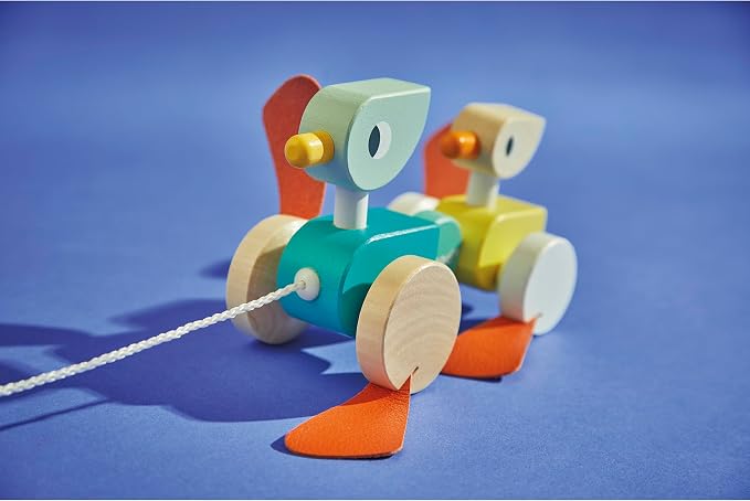 Janod Zigolos Pull Along Duck Family Early Learning and Motor Skills Toy with Flapping Feet Made of Beech and Cherry Wood for Ages 12 Months