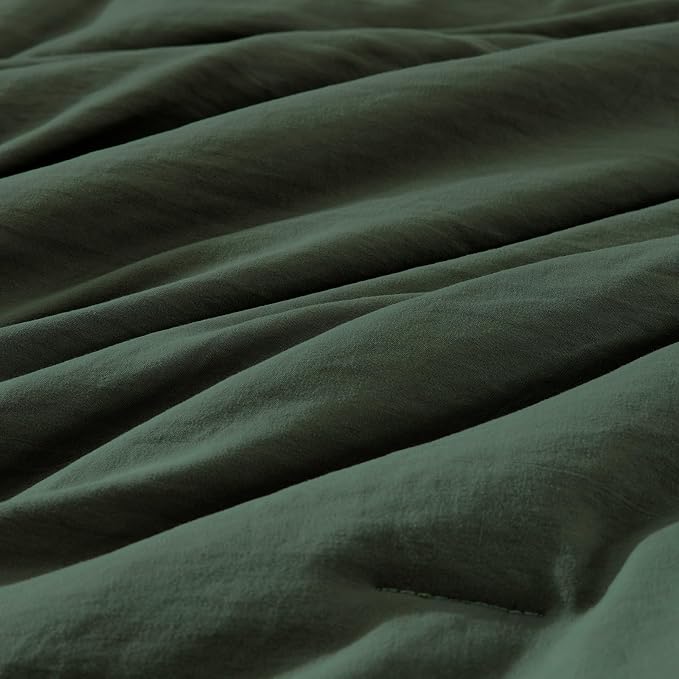 WRENSONGE Super King Comforter Set - 7 Pieces Deep Green Soft Bed in a Bag Super King with Fitted Sheet, Flat Sheet, 2 Pillow Shams, and 2 Pillowcases- Warm Bedding Sets for All Season