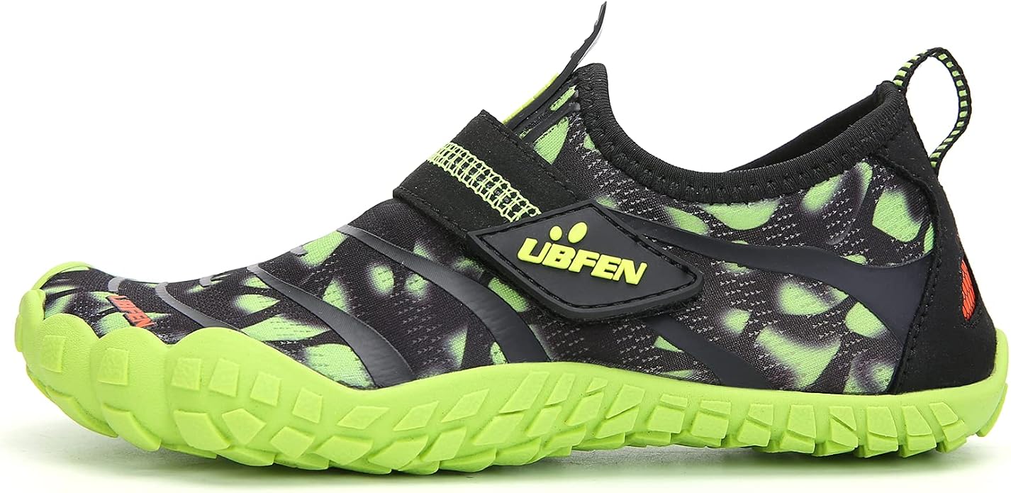 UBFEN Water Shoes for Kids Boys Girls Aqua Socks Barefoot Beach Sports Swim Pool Quick Dry Lightweight Toddler Little Big Kid