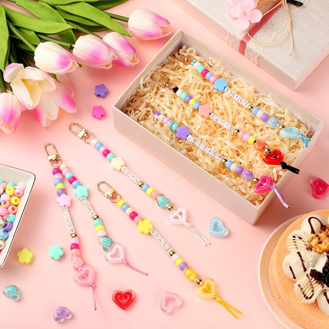 Landical 564 Pcs DIY Bead Keychain Kit Heart Shaped Key Chain Making Craft Adjustable Letter Name Beads String Mama Gift Alphabet Jewelry Backpack Accessories Holiday Party Favor(Flower,Clear Color)