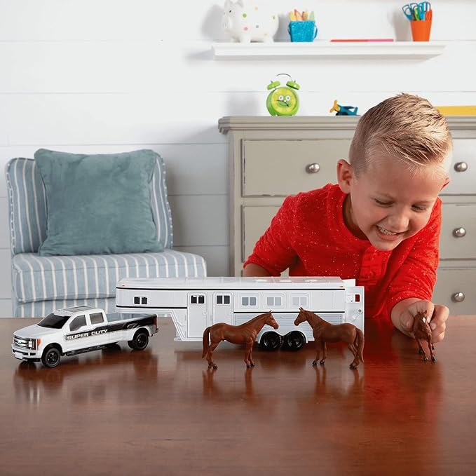 1/32 Ford F-350 Pickup with Horse Trailer and Horses Pretend Play & Imaginative Play for Ages 3 to 11