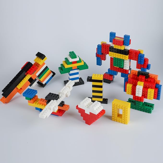 HUIZDQ 200 Piece Classic Small Building Bricks, 2x4 Bulk Bricks STEM Creative Building Toys, Red, Yellow, Blue, Green(Small Bricks, 1.25x0.62x0.47 in)