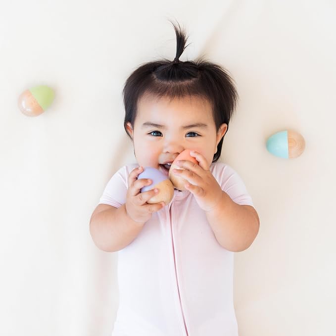 Pearhead Wooden Egg Shaker Baby Toy Set – 4-Piece Montessori Musical Sensory Toy, FSC-Certified Wood Rattle, Develops Rhythm & Fine Motor Skills, Pastel Baby Maracas for Boys and Girls, 0+ Months