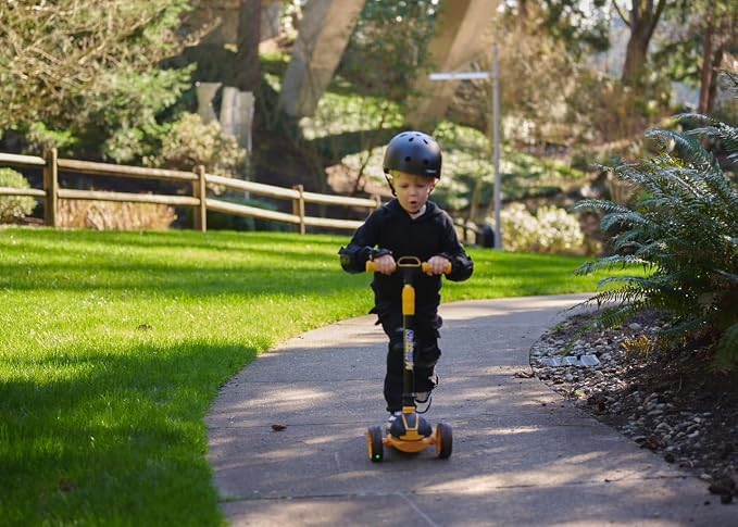 Nattork Kids Scooter for Age 3-8, Toddler Scooter with 4 Adjustable Height for Boys & Girls, Light Up 3-Wheels Foldable Kick Scooter, Lean to Steer, 120LB Weight Capacity