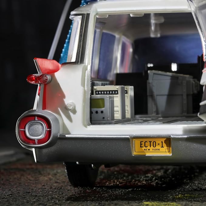 Ghostbusters Plasma Series Ecto-1 (1984), 1:18 Scale Toy Car, Toys for Ages 14+ (Amazon Exclusive)
