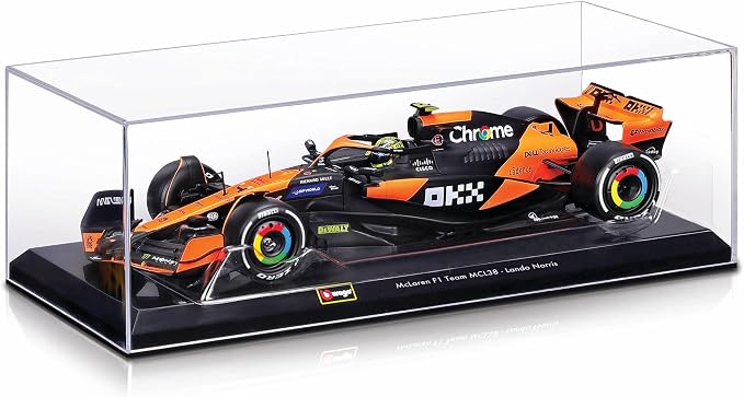 Bburago 1:24 Scale 2024 Formula Race McLaren MCL38 Diecast Vehicle with Helmet, Norris #4