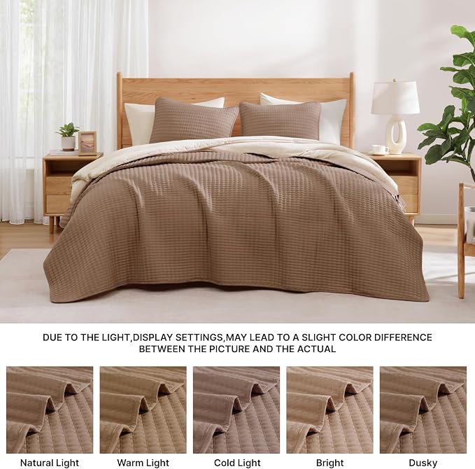 WRENSONGE King Size Quilt-3 Pieces Lightweight Bedspreads Light Brown King Quilt Bedding Set for All Seasons, Soft Summer Coverlet with 2 Pillow Shams Suitable for Bed, Couch, Quilt Blanket