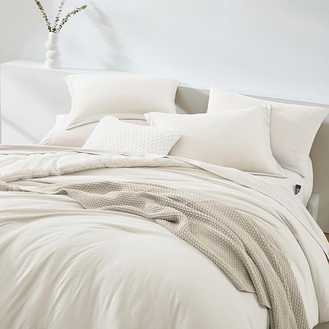 WRENSONGE Queen Comforter Set - 7 Pieces White Soft Bed in a Bag Queen with Fitted Sheet, Flat Sheet, 2 Pillow Shams, and 2 Pillowcases- Warm Bedding Sets for All Season