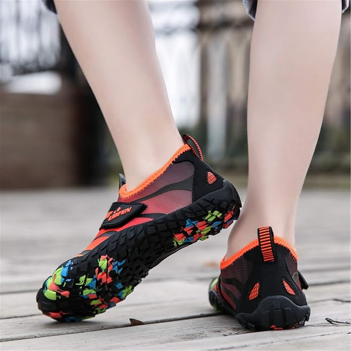 UBFEN Water Shoes for Kids Boys Girls Aqua Socks Barefoot Beach Sports Swim Pool Quick Dry Lightweight Toddler Little Big Kid