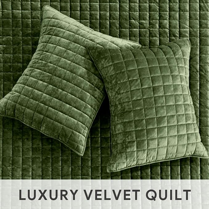 RECYCO Luxury Velvet Quilt Set King Size Bedding Sets, Ultra Soft Velvet Comforter Set, Lightweight Channel Box Stitch Oversized Bedspread Coverlet for All Season, with 2 Shams, Loden Green