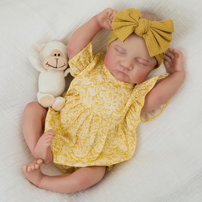 FOCKOF Realistic Reborn Baby Dolls-18 Inch Realistic Baby Doll Girls Soft Vinyl Body Reborn Baby with Gift Box for Kids Age 3+