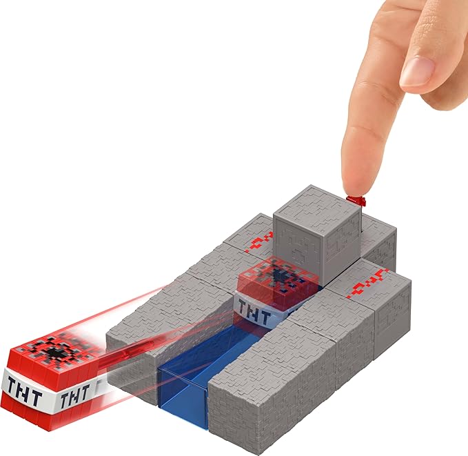 Mattel Minecraft Toys, Skeleton Action Figure with Accessory & Redstone Building Piece, 3.25-inch Scale Collectible Set Inspired by Video Game