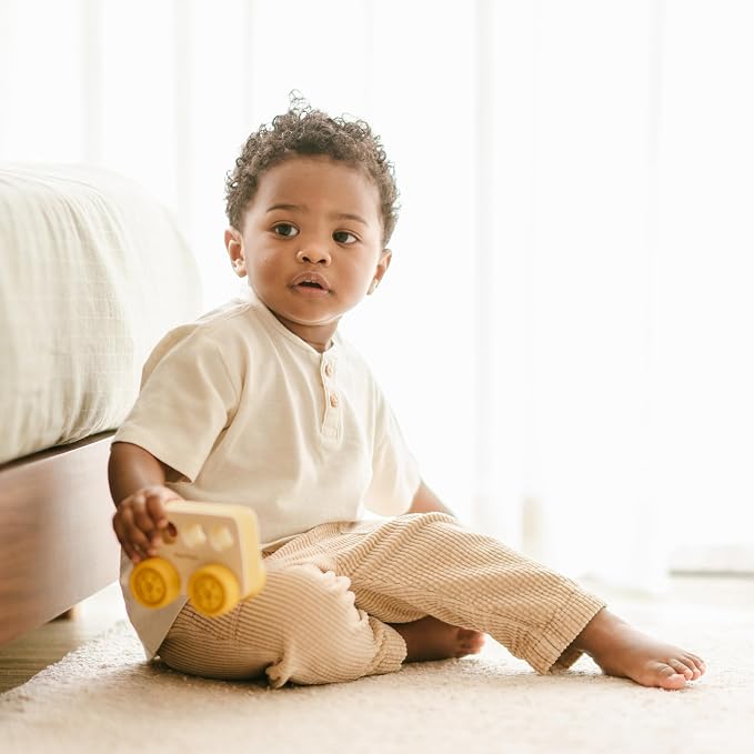 PlanToys® Wooden Timber Trail Bus | Montessori Push and Roll Toy for Fine Motor Skills, Coordination and Cause and Effect Learning | Eco Friendly Toy Vehicle for Imaginative and Active Play
