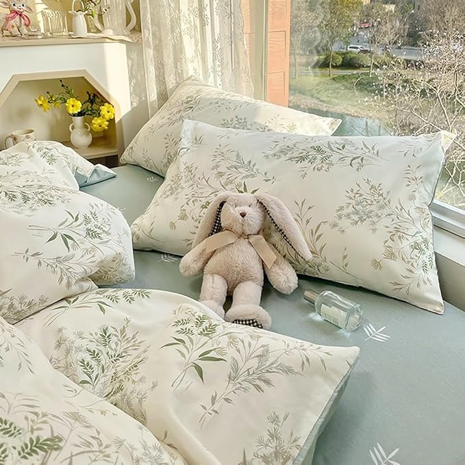 LifeTB Floral Botanical Comforter Set Full Size, Aesthetic Flower Leaves Pattern Cute Floral Bedding Comforter Set, 3 Pieces Lightweight Soft Fluffy Botanical Flowers Comforter with 2 Pillowcases