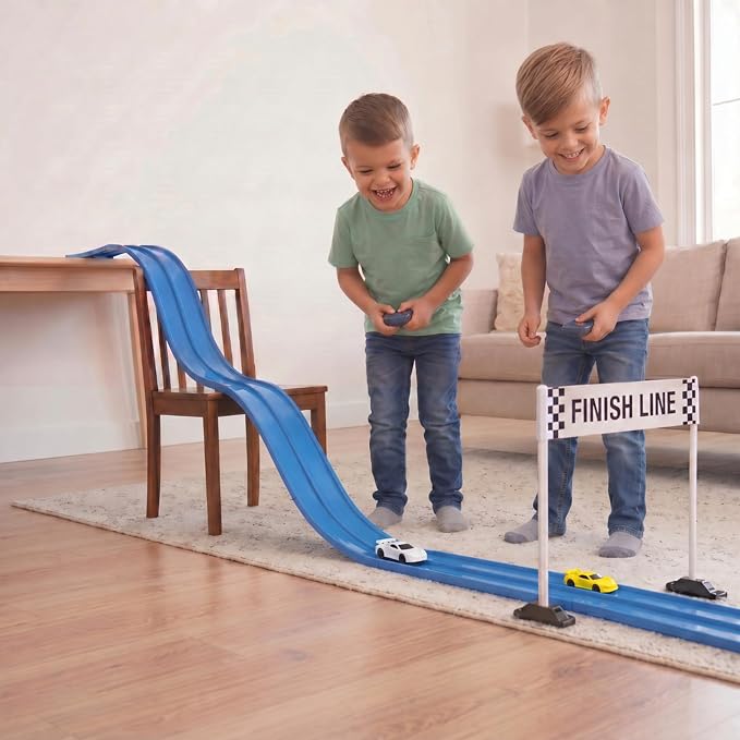 Flexible Race Track for Kids – 4.5M Bendable Dual Lane System, Portable Car Track with Suction Base, Foldable Roll-Up Design for Interactive Play Ages 4–9 (No Cars Included)