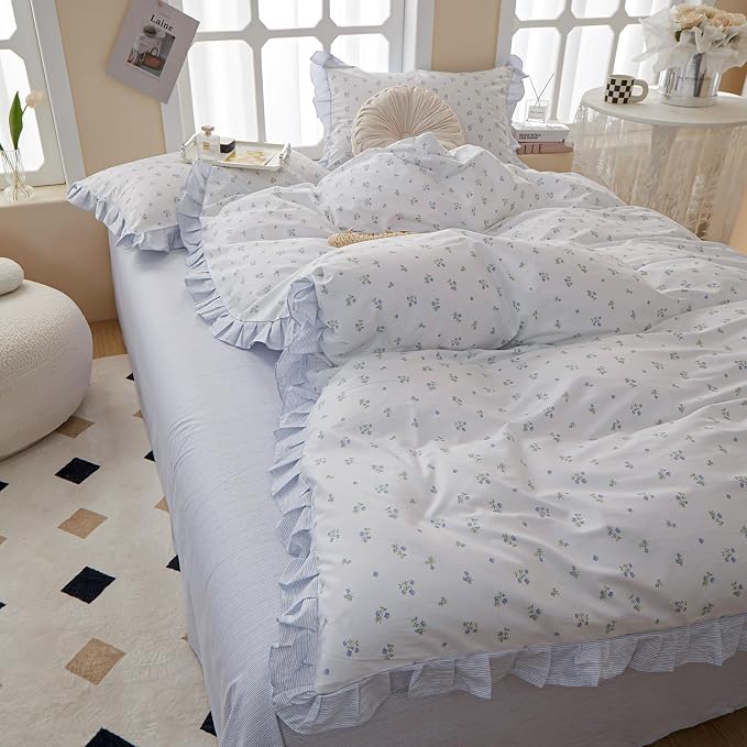 LifeTB Blue Floral Comforter Set Twin XL Botanical Ruffle Bedding Comforter Fluffy Soft Aesthetic Coquette Bedding Set Girls Cottagecore Blue Flowers Comforter Set with 2 Pillowcases for All Seasons