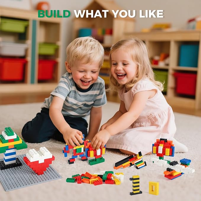 HUIZDQ 500 Piece Classic Building Bricks and 1 Gray Baseplate, 2x4 Bricks Bulk Creative Building Toys, Blocks Bulk for Kids Ages 6+, 7 Colors(Samll Bricks, 1.25x0.62x0.47 in)