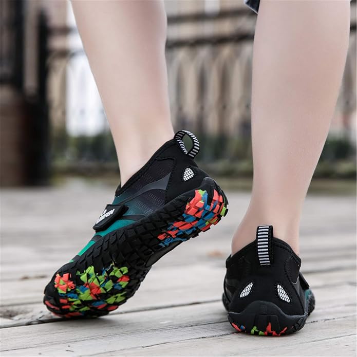 UBFEN Water Shoes for Kids Boys Girls Aqua Socks Barefoot Beach Sports Swim Pool Quick Dry Lightweight Toddler Little Big Kid