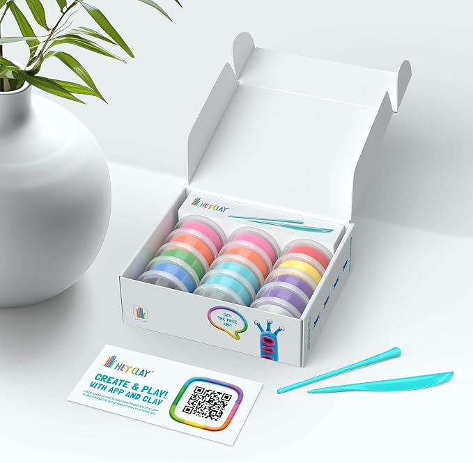 HEY CLAY Set - Colourful Modeling Air Dry Clay Kit for Kids 15 cans and Sculpting Tools with Fun Interactive Instructions App - Children 3+ (Aliens)