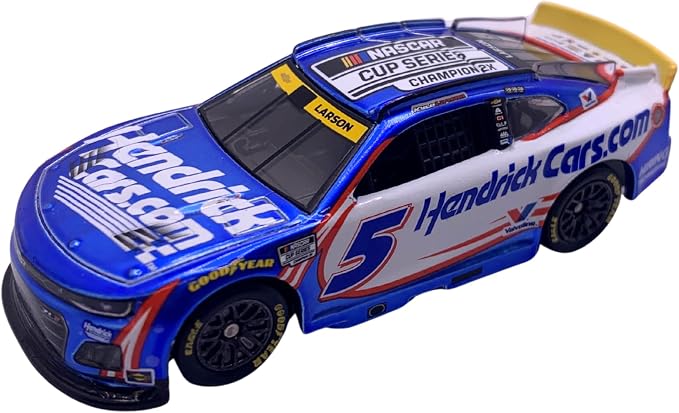 Hendrick Motorsports Amazon Exclusive - 1:64 Diecast Replica - Candy Finish - Kyle Larson #5 Champion