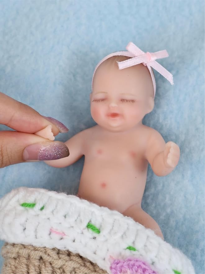 4inch Mini Platinum Silicone Reborn Baby Doll, Tiny Silicone Baby Dolls，Realistic Newborn Baby Dolls Full Body Stress Relief, Decoration, Gifts, Collectible